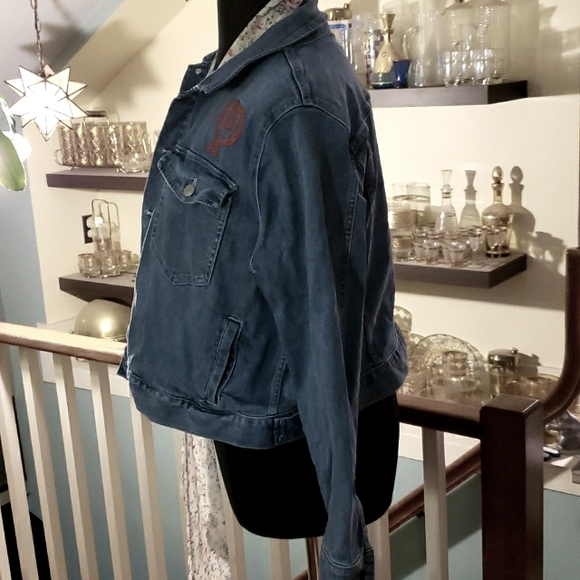 Mercantile Distressed Womens Denim Jacket And Scarf - Picture 4 of 8